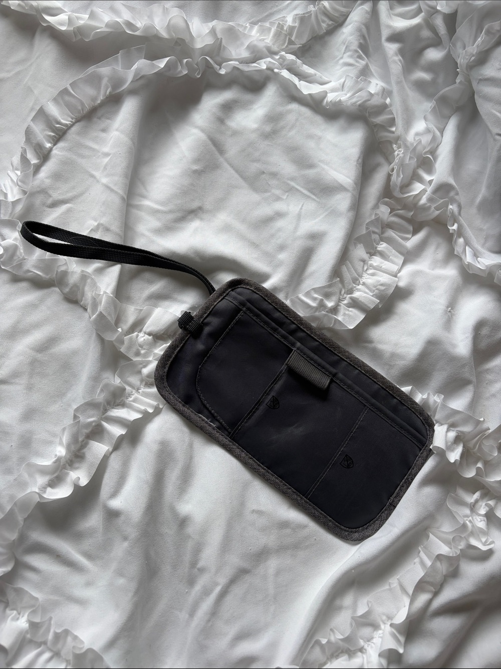 Grey Travel RFID Blocking Wallet - Lightweight Organizer